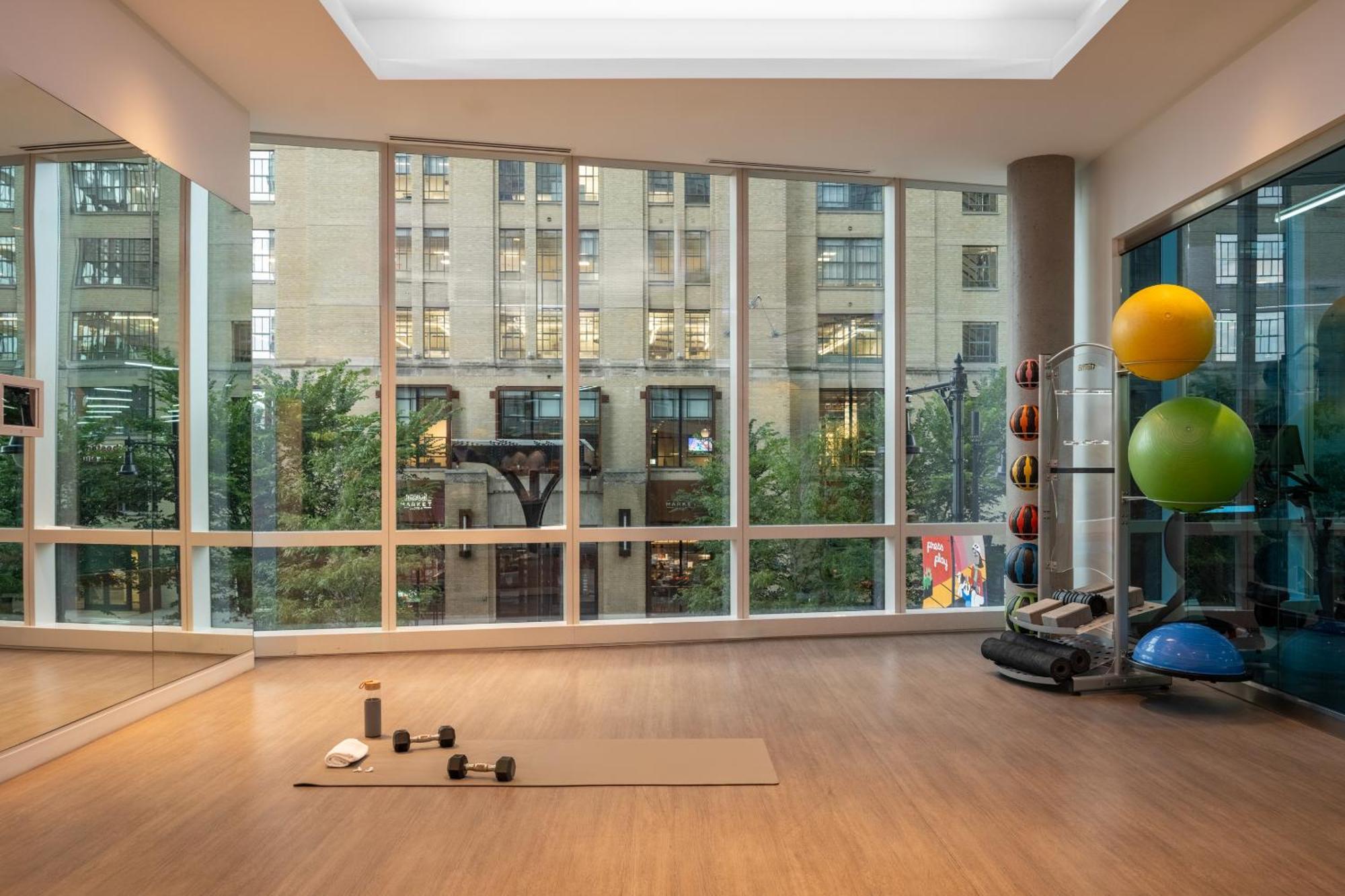 Sonder By Marriott Bonvoy Pierce Boston Apartments Fenway Dış mekan fotoğraf